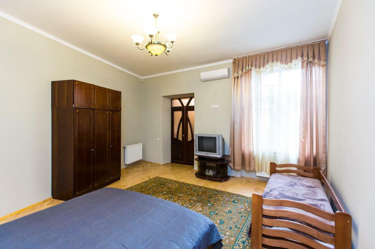Apartments On Sholom Aleichem Та Ще Варіант Поруч 利沃夫 外观 照片