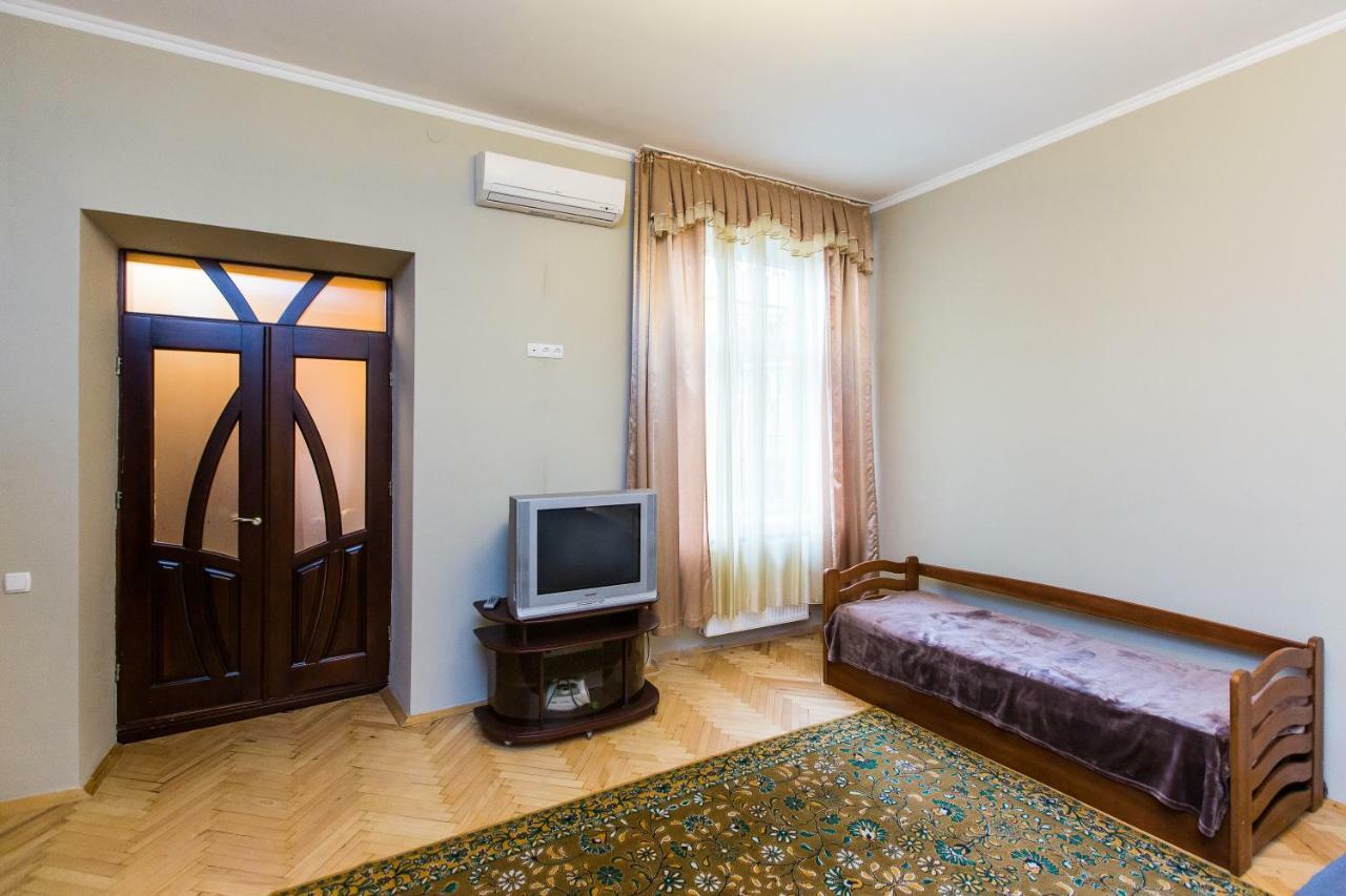Apartments On Sholom Aleichem Та Ще Варіант Поруч 利沃夫 外观 照片