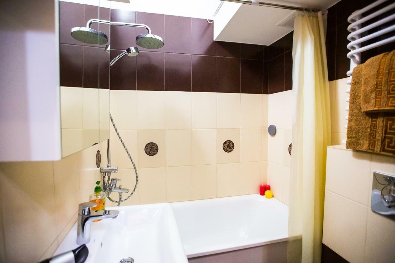 Apartments On Sholom Aleichem Та Ще Варіант Поруч 利沃夫 外观 照片