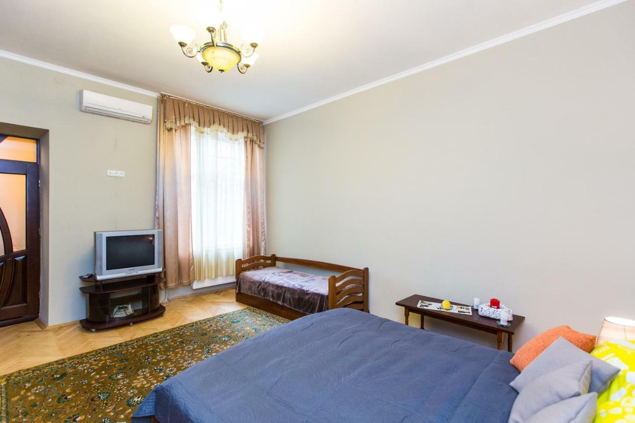 Apartments On Sholom Aleichem Та Ще Варіант Поруч 利沃夫 外观 照片